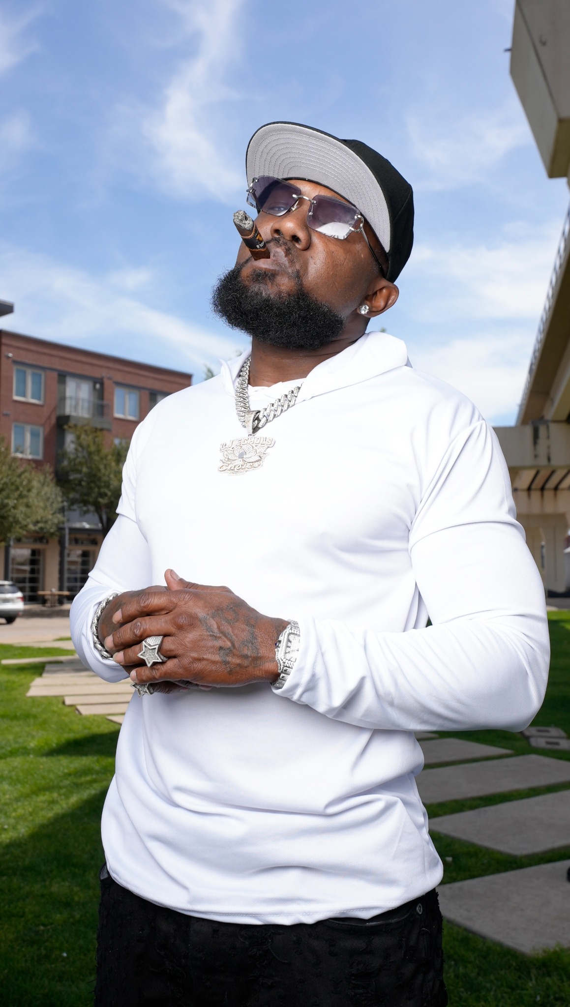 LJ Echols promotional photo
